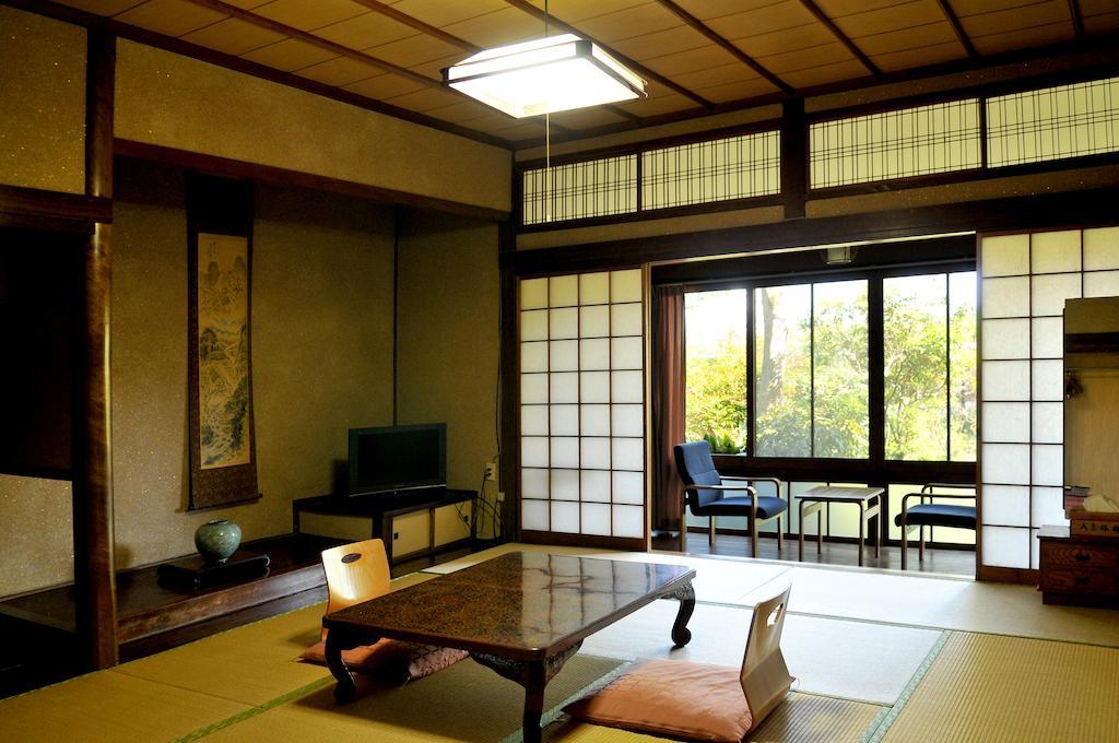 Hitoyoshi Ryokan Kamer foto