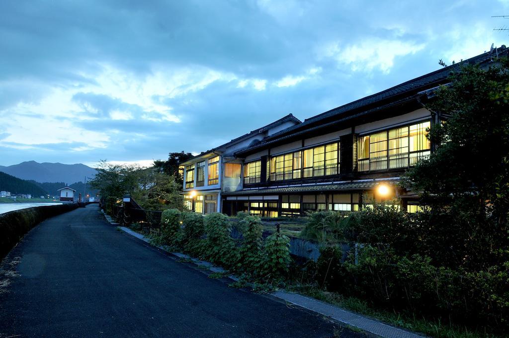 Hitoyoshi Ryokan Buitenkant foto