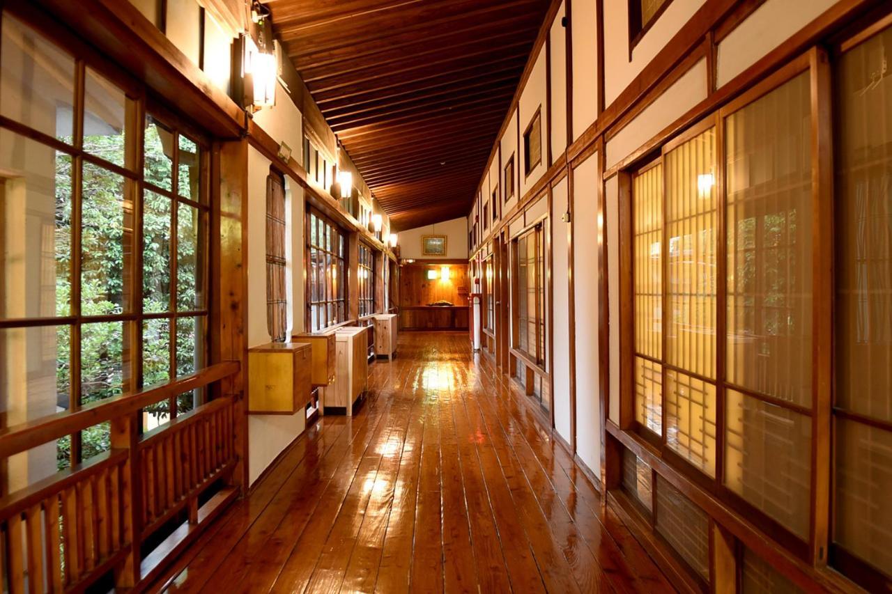 Hitoyoshi Ryokan Buitenkant foto