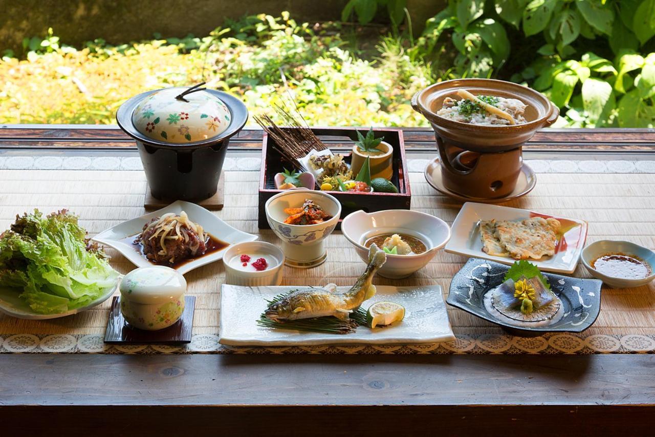 Hitoyoshi Ryokan Buitenkant foto